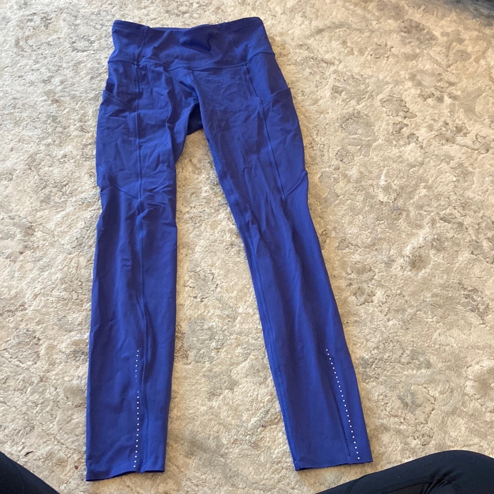 Lululemon leggings- ankle length size 4
